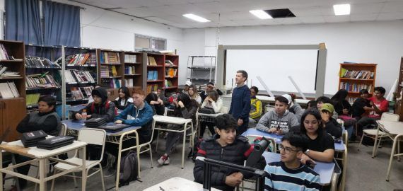 La UPCC ofrece su curso de impresión 3D a jóvenes que asisten al PIT