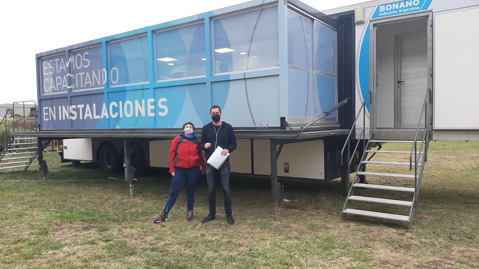 Aula Taller Movil en Colonia Caroya (2)