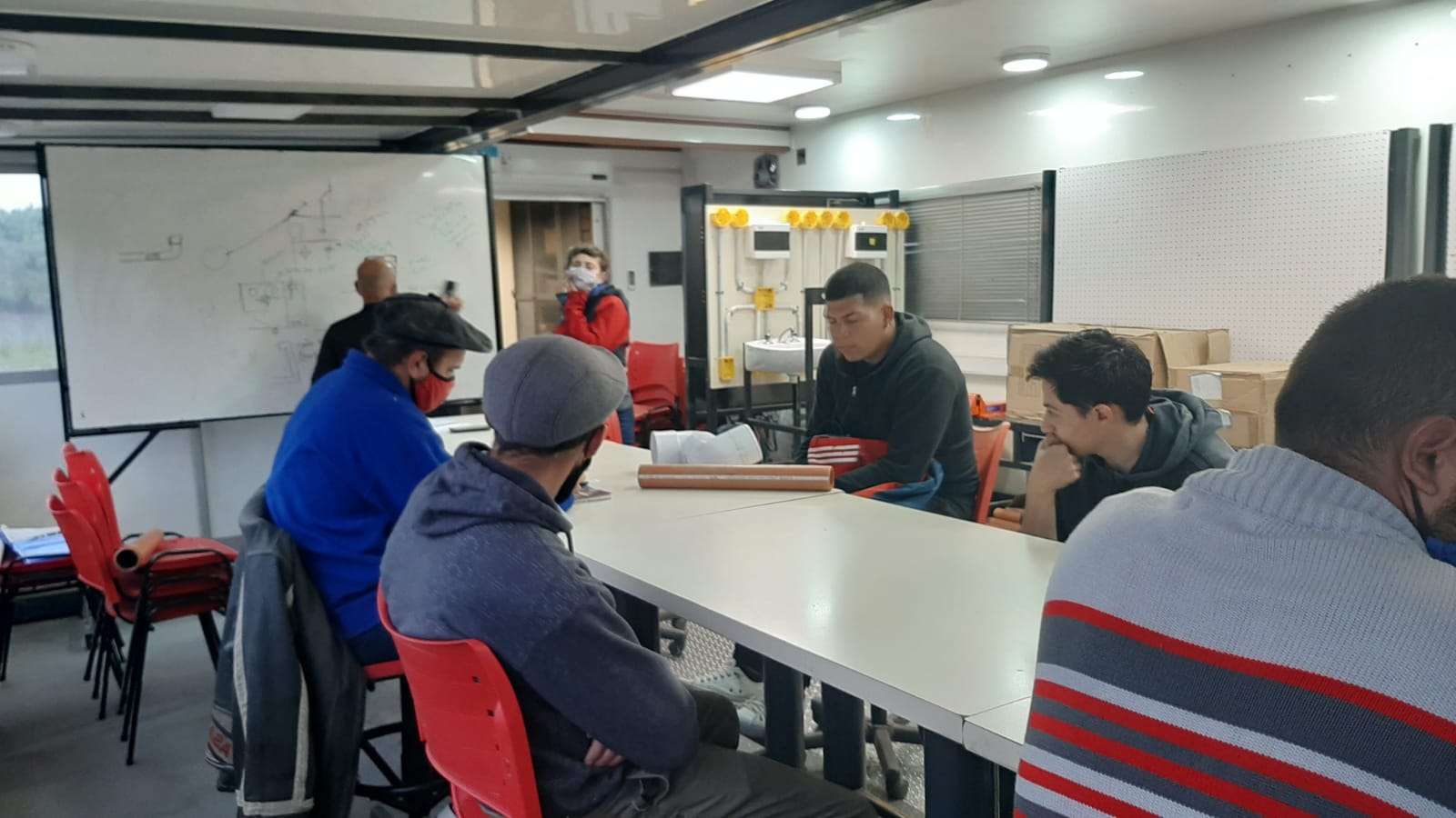 Aula Taller Movil en Colonia Caroya (6)